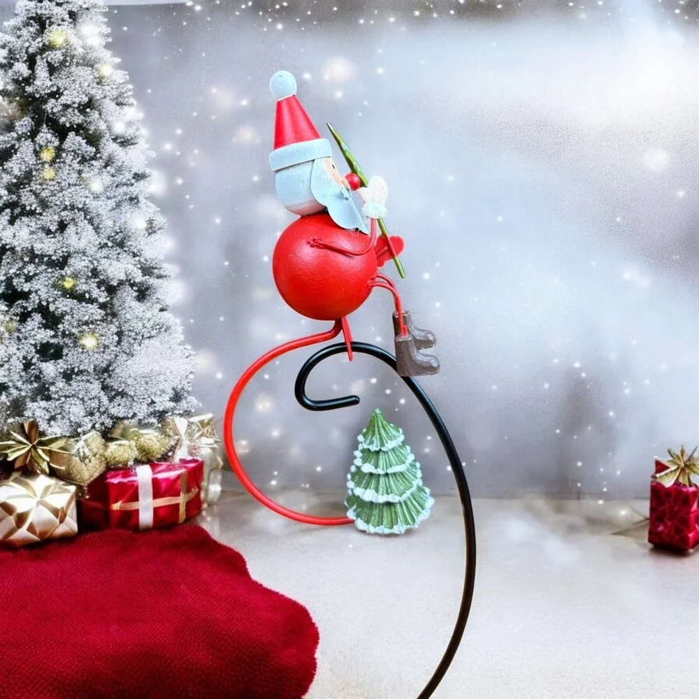 Metal‎ Santa C-Shaped Christmas Ornament With A Christmas Tree 6